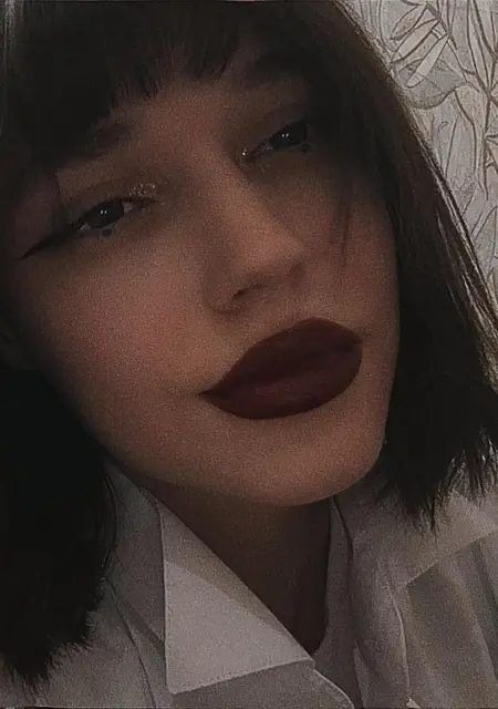 Я Алиса, 22, из Москвы, ищу знакомство для общения
