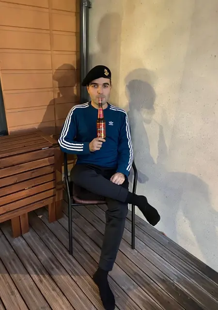 Илья из Белова, ищу на сайте знакомства на одну ночь