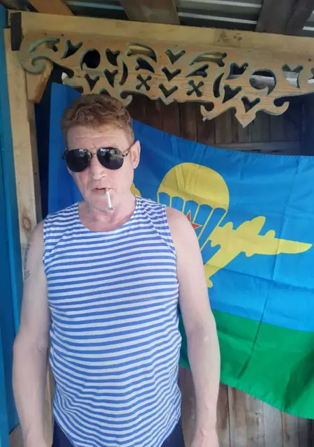 Я Женя, 55, знакомлюсь без обязательств в Омске