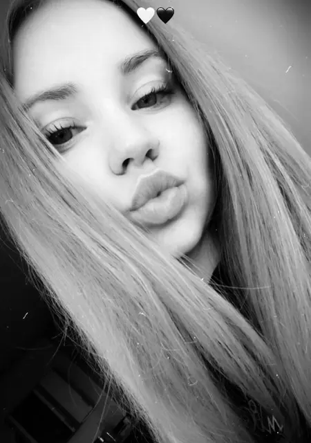 Ксения из Тольятти, мне 23, познакомлюсь для дружбы