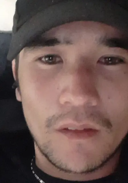 Я Мухаммадюсуф, 28, из Большого Камня, ищу знакомства на одну ночь