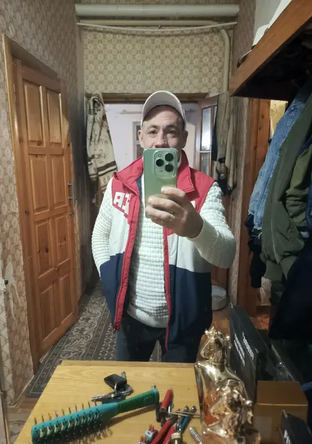 Коля из Воронежа, мне 41, познакомлюсь на одну ночь