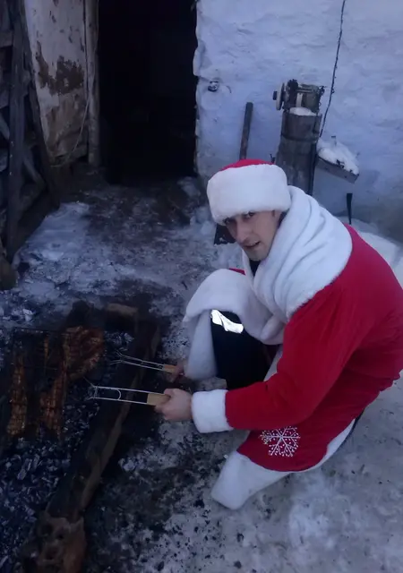 Я Эдгард, 41, знакомлюсь без обязательств в Нижнекамске