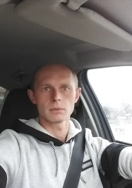 Я Александр, 40, знакомлюсь для общения в Тамани