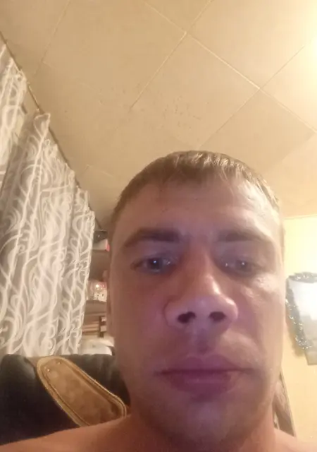 Рома из Березников, мне 36, познакомлюсь без обязательств