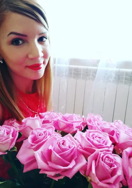 Анна из Екатеринбурга, ищу на сайте постоянные отношения
