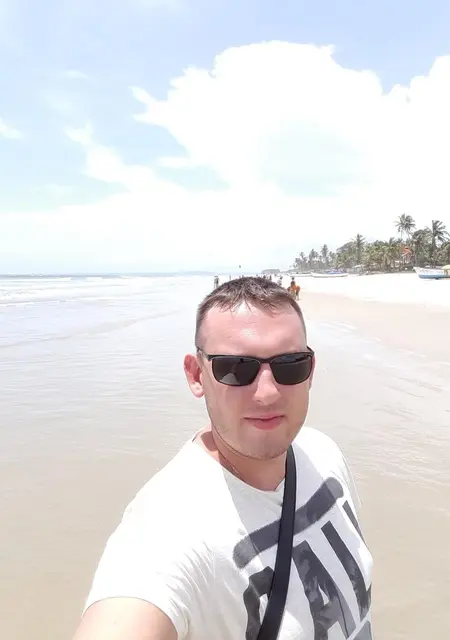 Дмитрий из Ивантеевки, мне 43, познакомлюсь на одну ночь