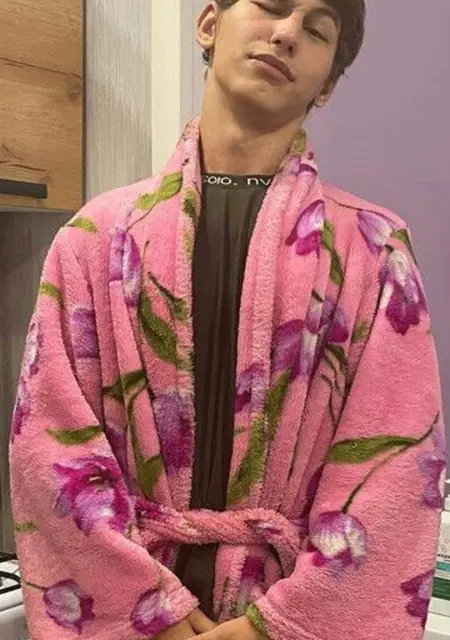 Влад из Северодвинска, мне 18, познакомлюсь на одну ночь