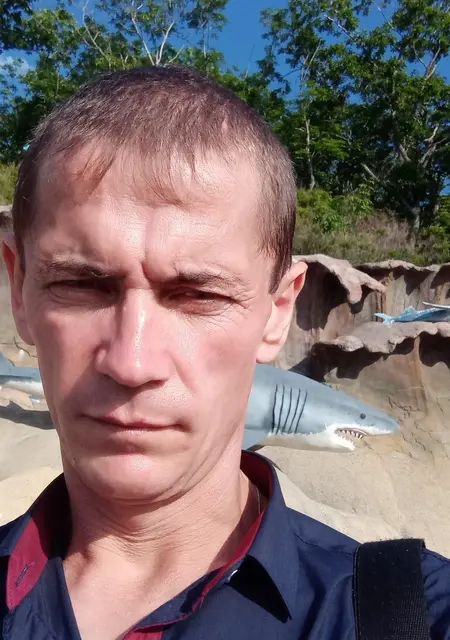 Олег из Владивостока, мне 44, познакомлюсь для постоянных отношений