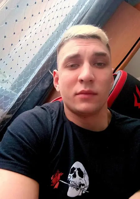 Artëm из Кирова, мне 29, познакомлюсь без обязательств