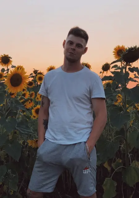 Nikita из Альметьевска, мне 24, познакомлюсь для постоянных отношений