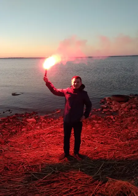 Я Денис, 29, из Светлого, ищу знакомства без обязательств