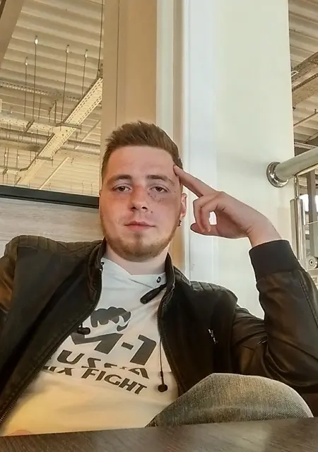 Алексей из Тулы, мне 32, познакомлюсь на одну ночь