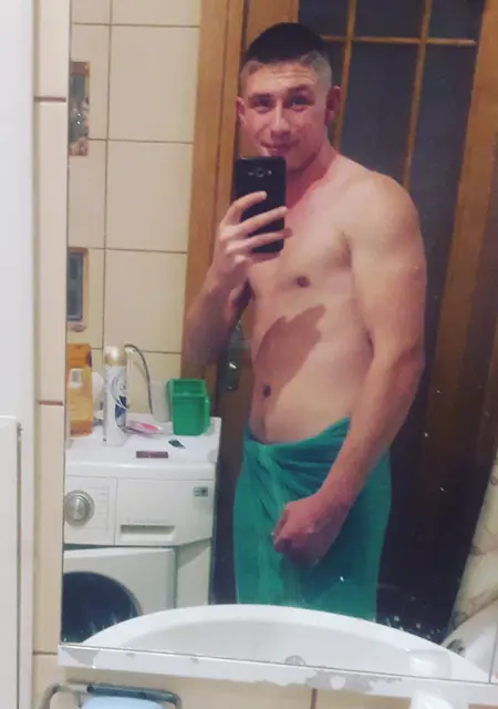 Олег Панчук из Коростеня, мне 28, познакомлюсь для постоянных отношений