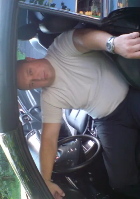 Дмитрий из Смоленска, ищу на сайте знакомства без обязательств