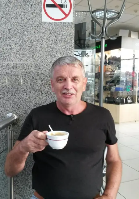 Я Рустам, 61, знакомлюсь без обязательств в Казани