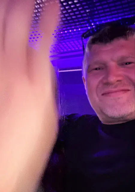 Евгений из Санкт-Петербурга, мне 42, познакомлюсь для постоянных отношений