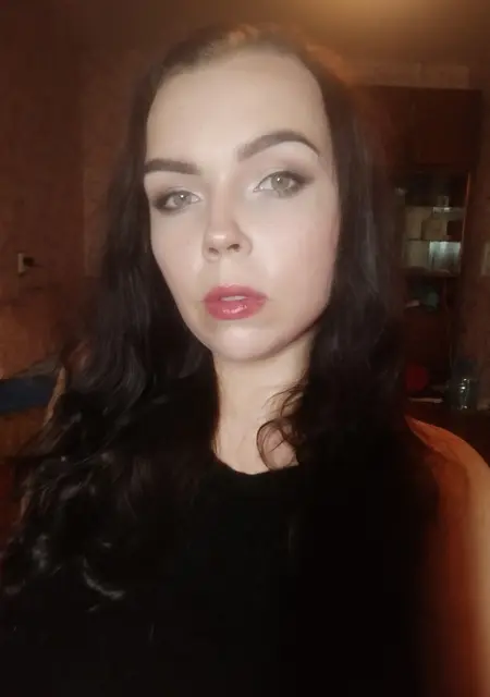 Роза з Харків, шукаю на сайті дружбу