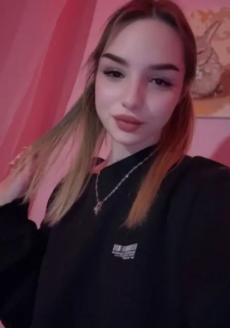 Я Дашуля, 21, из Нижнего Новгорода, ищу знакомство для вирта
