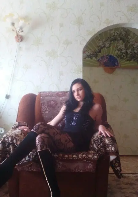 Алена из Комсомольска-на-Амуре, ищу на сайте знакомства без обязательств