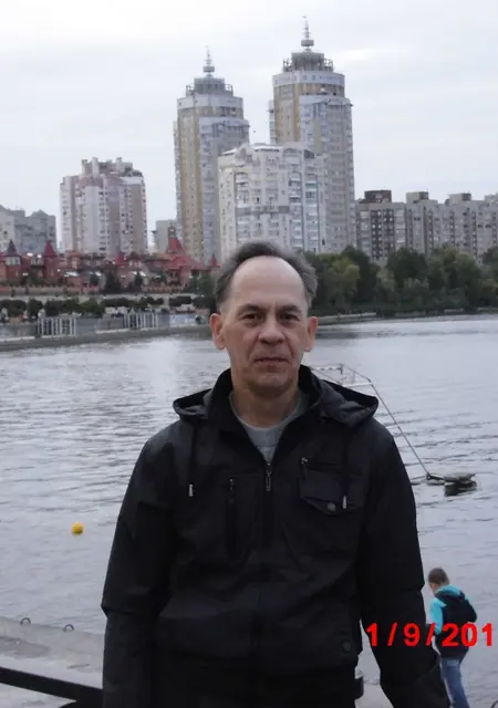 Я Vadim, 63, знакомлюсь для постоянных отношений в Киеве