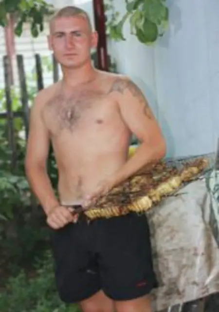 Я Серега, 38, знакомлюсь без обязательств в Энгельсе