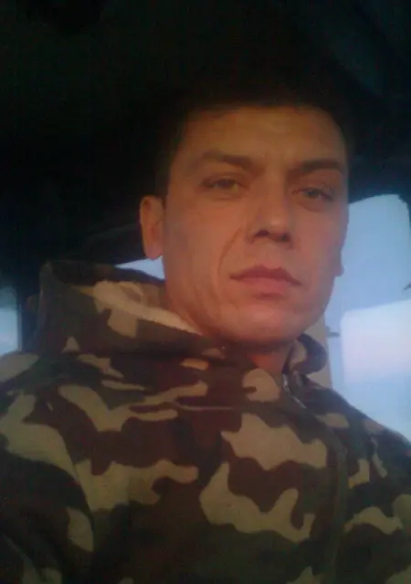 Ruslan из Нового Уренгоя, мне 49, познакомлюсь на одну ночь