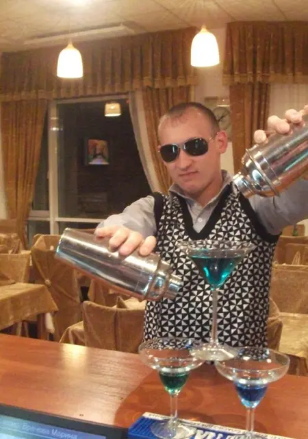 Я Денис, 36, знакомлюсь без обязательств в Кемерово