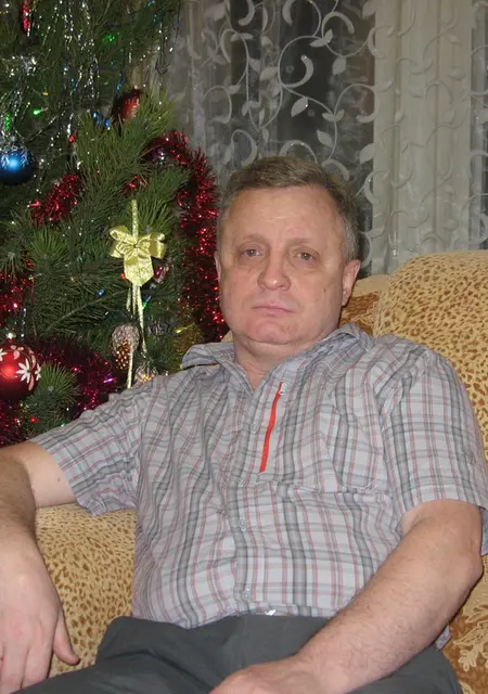 Я Саша, 65, из Саратова, ищу знакомство для дружбы