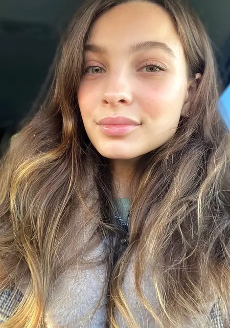 Я Лиза, 24, знакомлюсь для общения в Москве