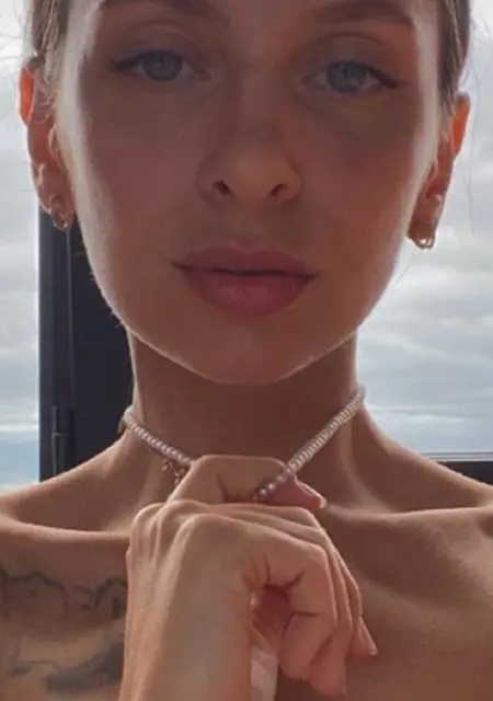 Я Натали, 25, из Ижевска, ищу знакомство для открытые отношения