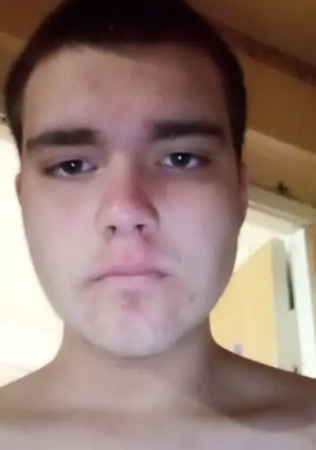 Я Руслан, 21, из Ангарска, ищу знакомства без обязательств