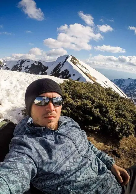 Maksim из Чернигова, мне 33, познакомлюсь для вирта