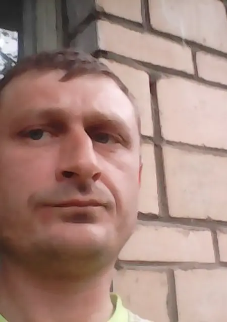 Сергей из Батайска, ищу на сайте знакомства на одну ночь