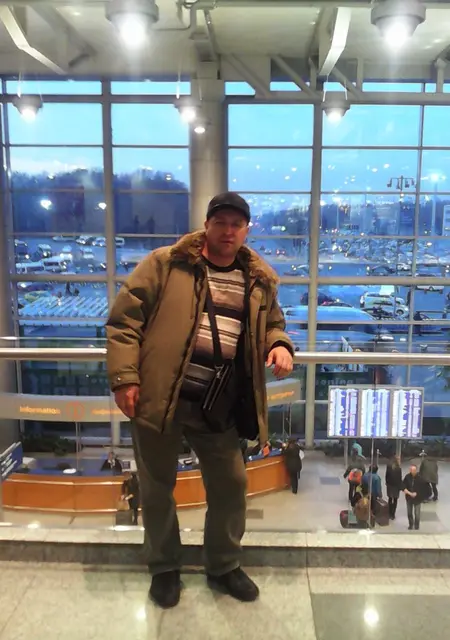 Владимир из Нового Уренгоя, мне 53, познакомлюсь для вирта