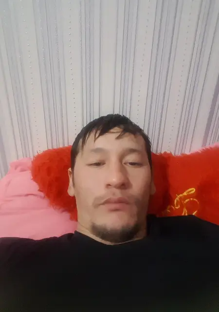 Эрик из Развилки, ищу на сайте знакомства без обязательств