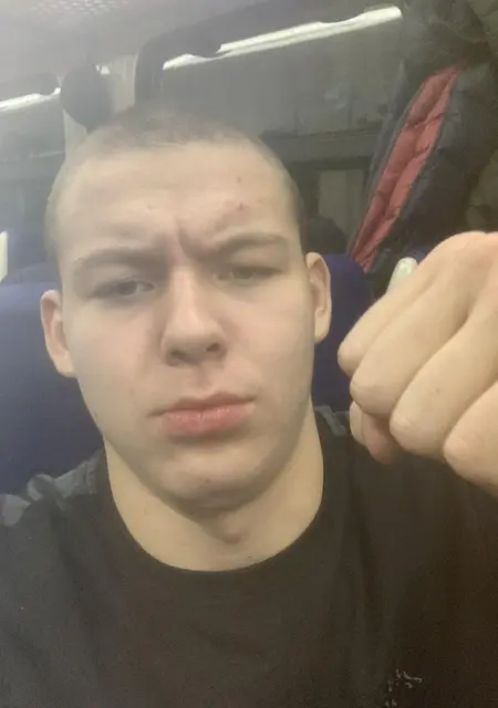 Я Даня, 20, знакомлюсь без обязательств в Нижнем Новгороде