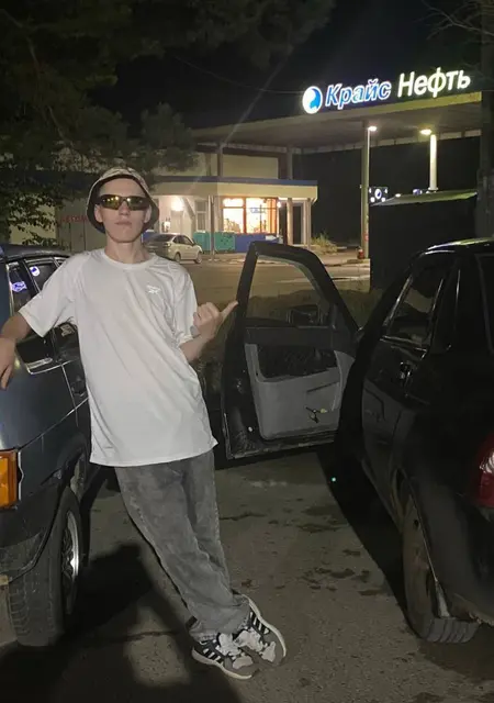 Я Константин, 19, знакомлюсь без обязательств в Иркутске