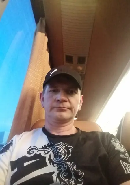 Александр из Серпухова, ищу на сайте знакомства без обязательств