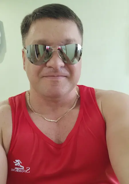 Дмитрий из Ялты, ищу на сайте дружбу