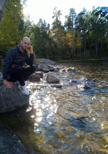 Cristian из Стокгольма, мне 32, познакомлюсь