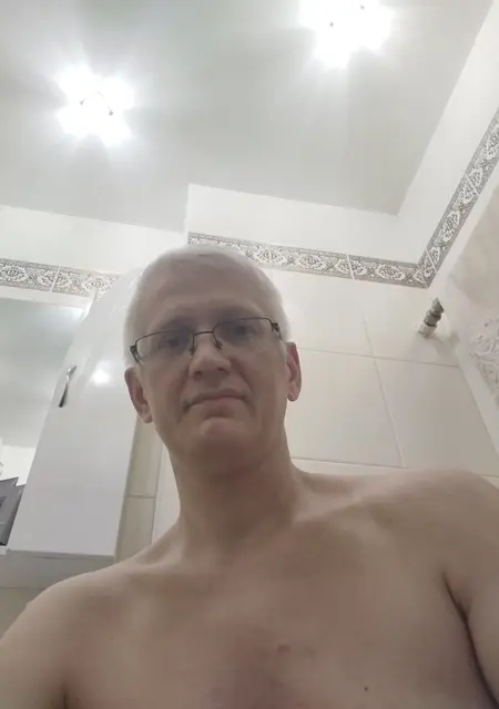 Я Singer, 49, знакомлюсь без обязательств в Новокузнецке