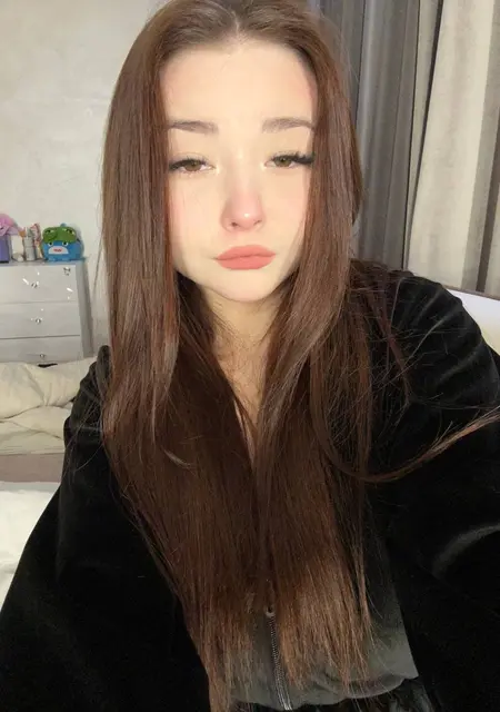 Я Маша, 19, знакомлюсь для общения в Омске