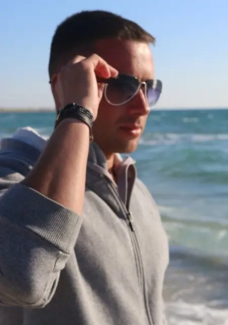 Пожарный из Тюмени, ищу на сайте знакомства на одну ночь