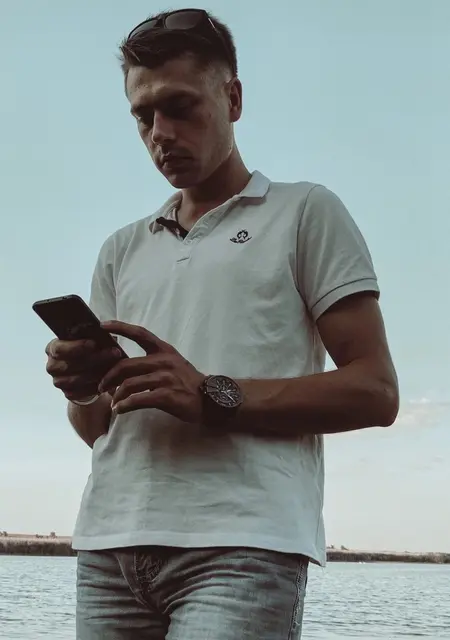 Дмитрий из Керчи, ищу на сайте приятное времяпровождение