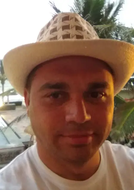 Руслан из Лыткарина, мне 37, познакомлюсь для приятного времяпровождения