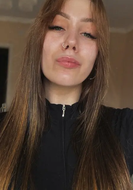 Я Ксения, 22, знакомлюсь для постоянных отношений в Гатчине