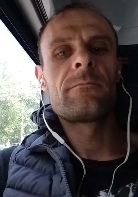 Я Артём, 37, из Лосино-Петровского, ищу знакомства без обязательств