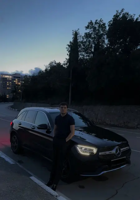 Глеб из Ялты, ищу на сайте приятное времяпровождение