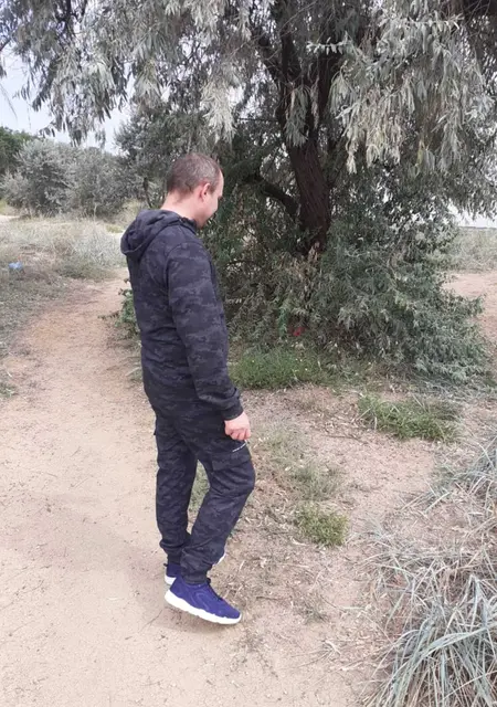 Дмитрий из Керчи, ищу на сайте знакомства на одну ночь